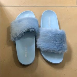 Blue fuzzy Steve Madden slides